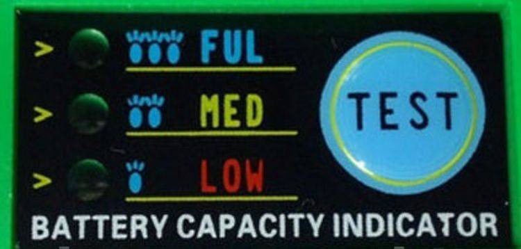 Immagine di 0675010SR BATTERIA A LITIO SKYRICH POTENTE EQUIVALENTE YTZ10S YAMAHA 890 MT09 MT 09 DAL 2021 AL 2025