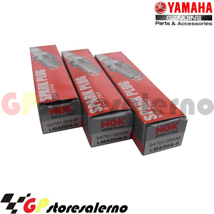 Immagine di 947010044600 KIT 03 CANDELE CANDELA ORIGINALI YAMAHA NGK LMAR9A-9 PER YAMAHA 890 MT09 TRACER DAL 2021 AL 2026